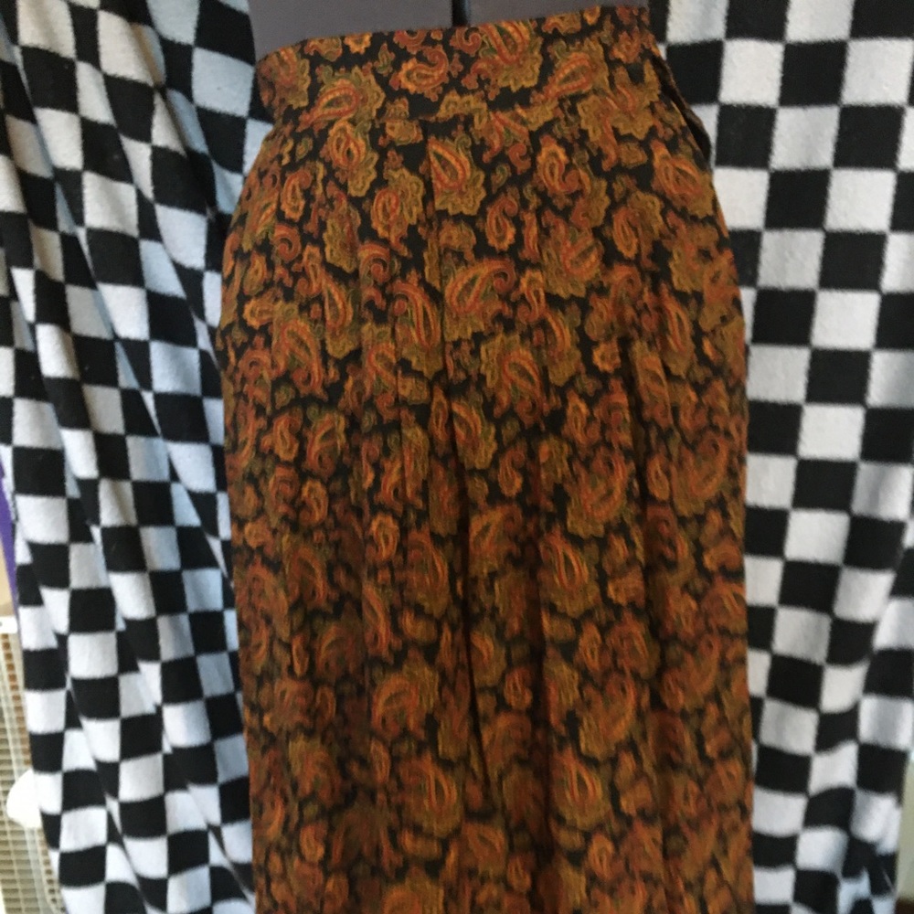 🤡5 for 20 🤡 boho paisley skirt